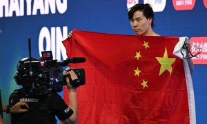 边道奇迹！覃海洋200米蛙泳再夺一金 单项赛均获奖牌