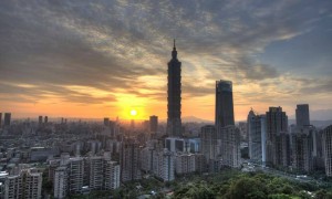 台独灭亡倒计时？特朗普准备访华，42辆美械坦克即将抵台，事情不简单